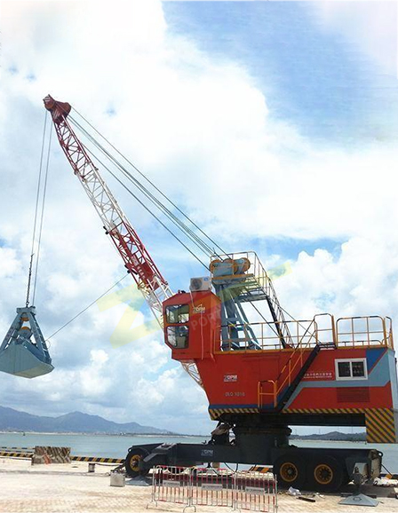 蕪湖電動(dòng)輪胎式起重機(jī)